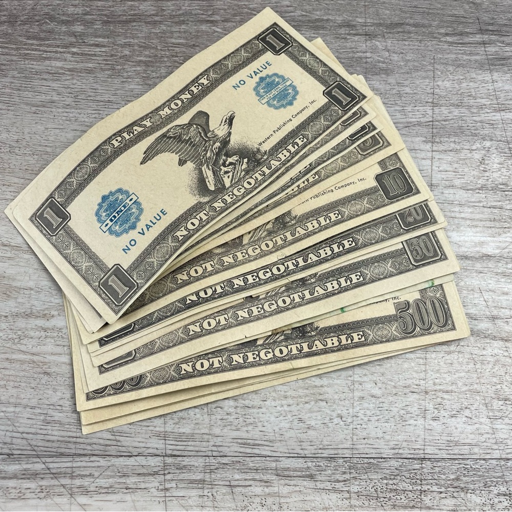 Vintage Western Publishing Company Inc Paper Play Money 18 Bills - $1-$10,000